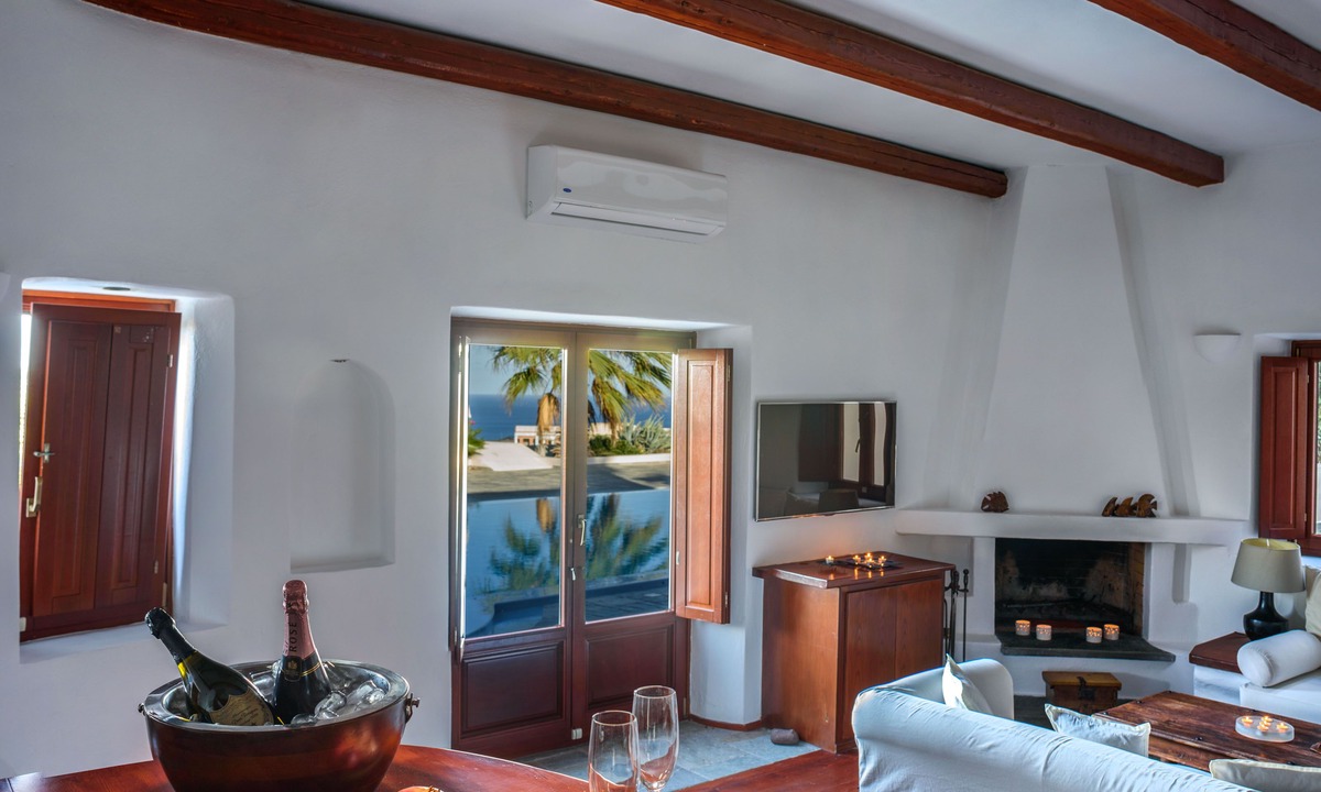 Karterados Villa | Aquaria Villa