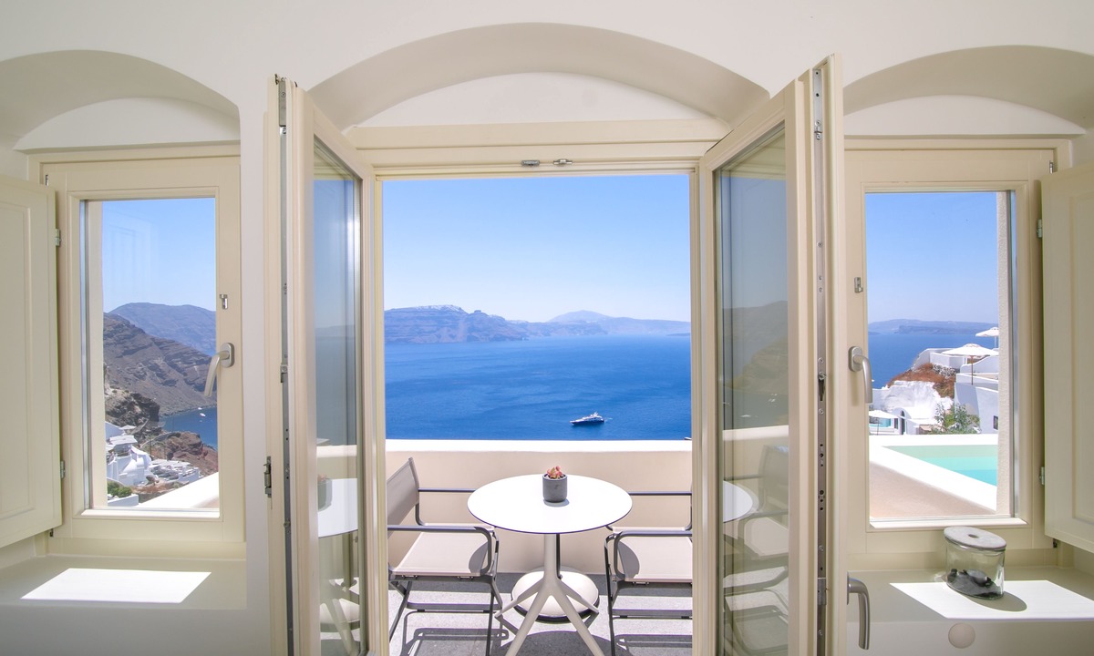 Oia Hotel | Aloia Villas