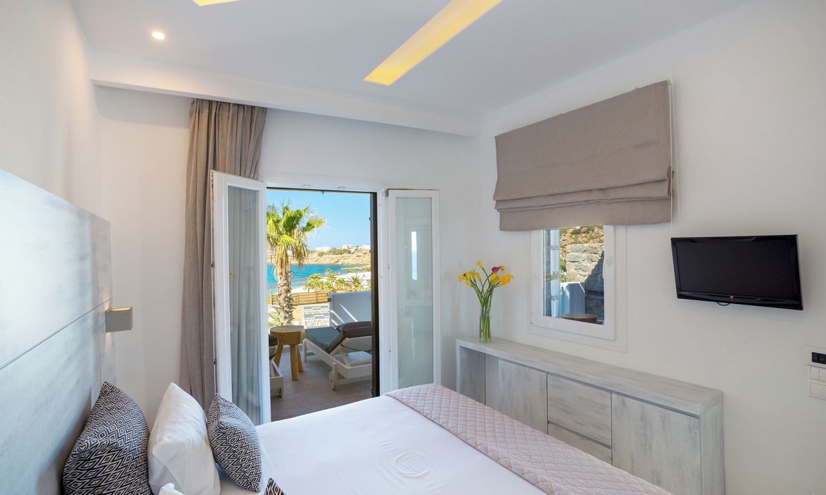 Paradise Hotel | Tropicana Hotel