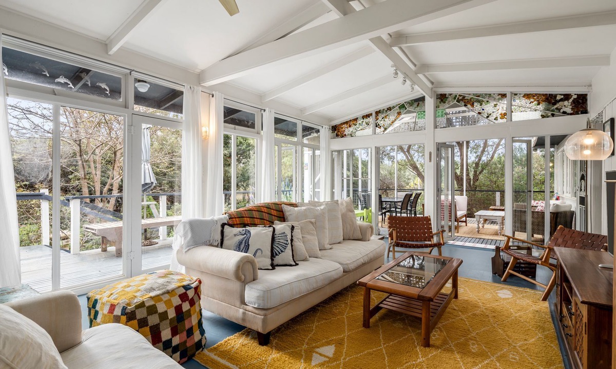 St Leonards House | Seaside Sanctuary - Beautiful family home located right next to the beach.