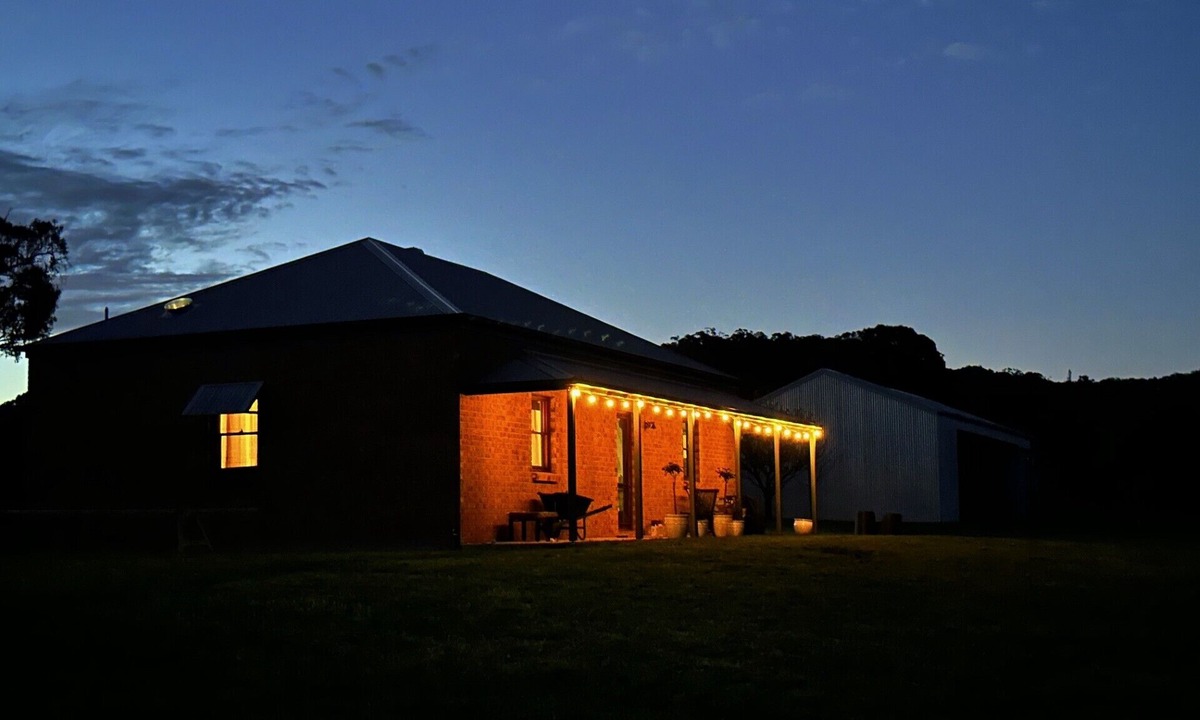 Botobolar Cottage | Farm stay in Mudgee at Brigadoon Farm 25 minutes to award winning wineries