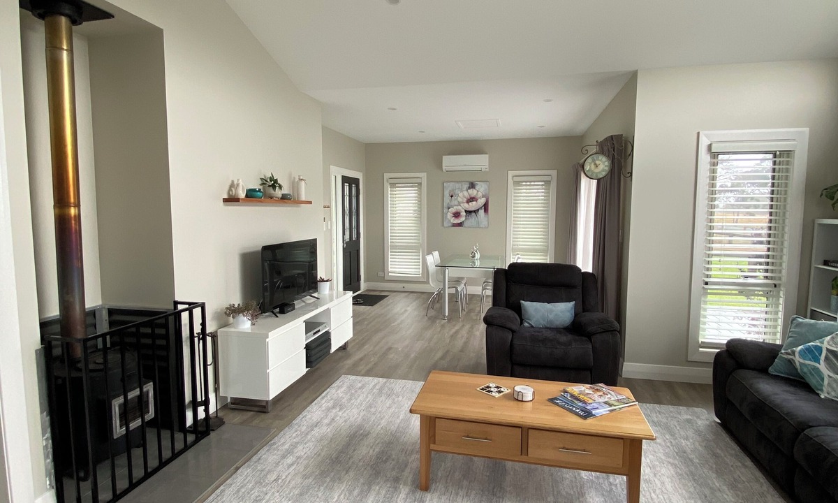 Canyonleigh Cottage | Argyle Cottage @ Nielshouse Guesthouse on 5 acres of rural countryside