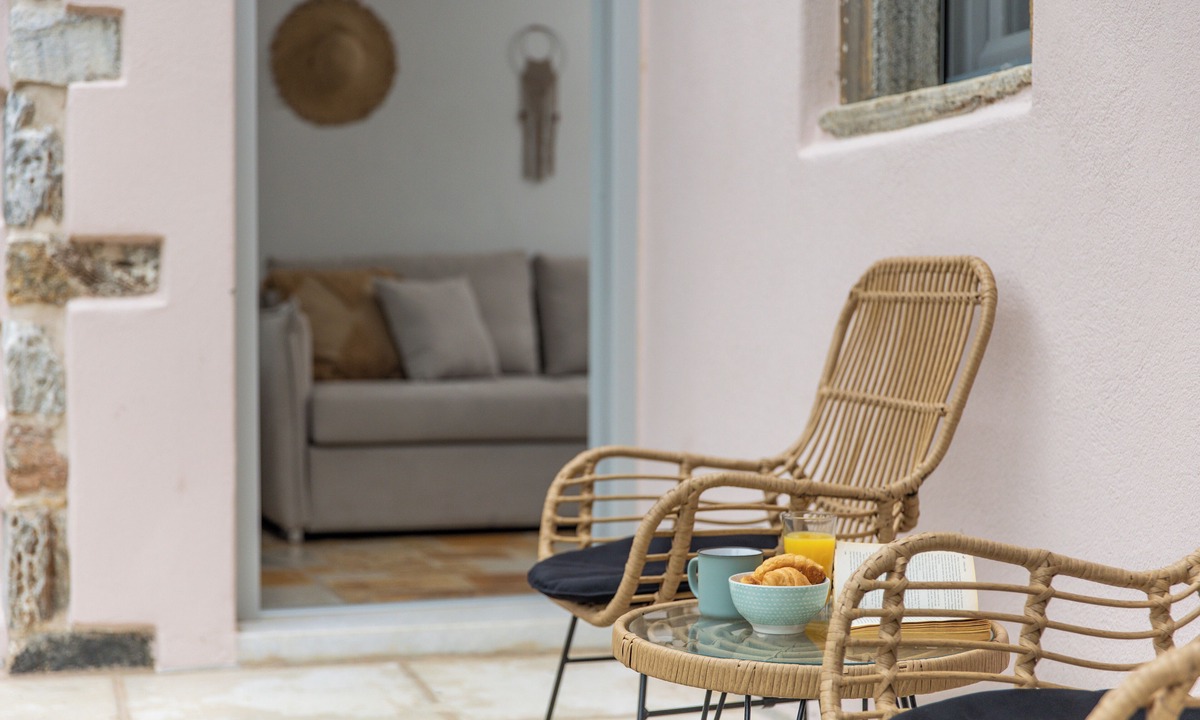 Aperathos House | Serenity Village