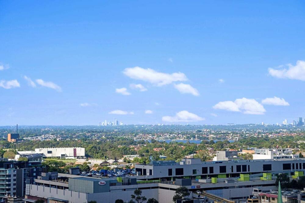 Burwood Apartment | sky view 2B1B@burwood
