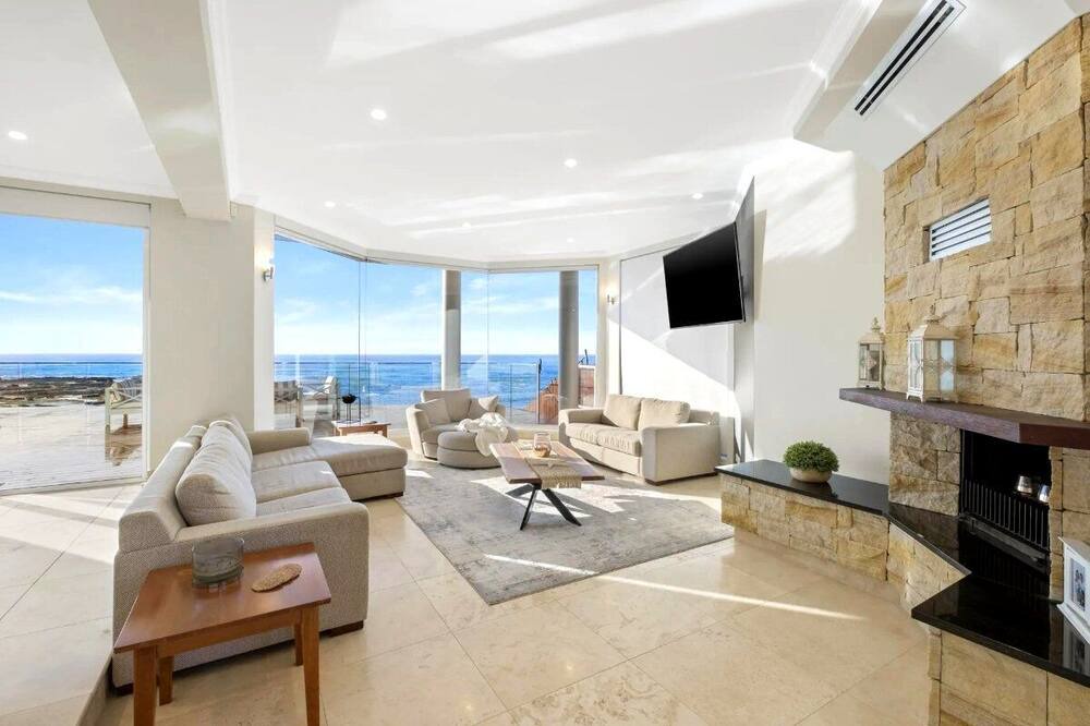 Blue Bay House | Blue Bay on the Beach