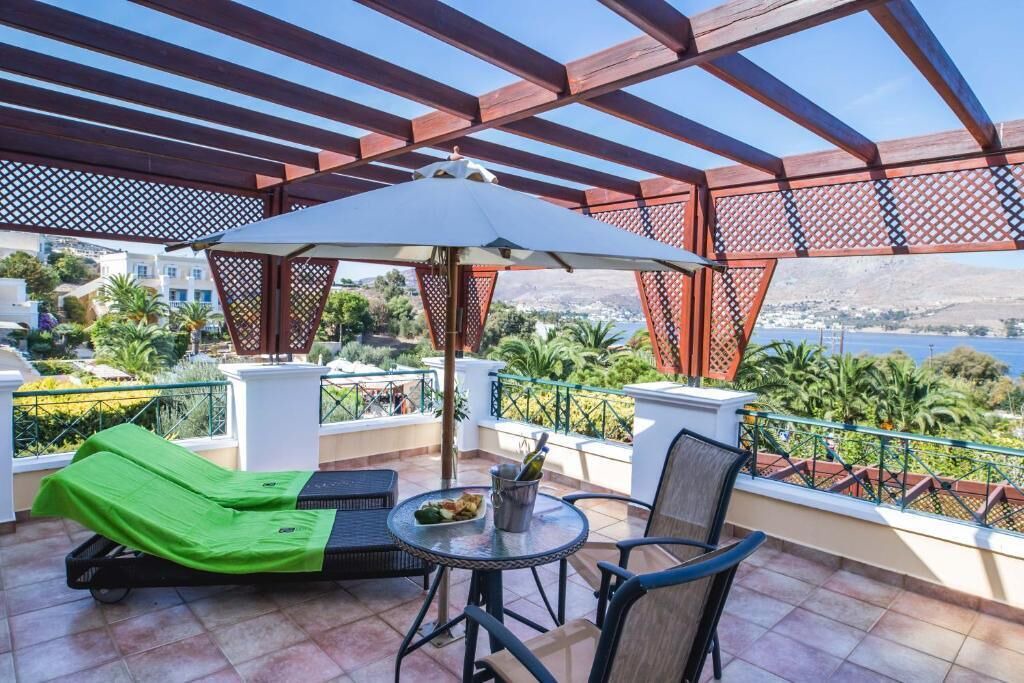 Leros Hotel | Crithoni's Paradise Hotel