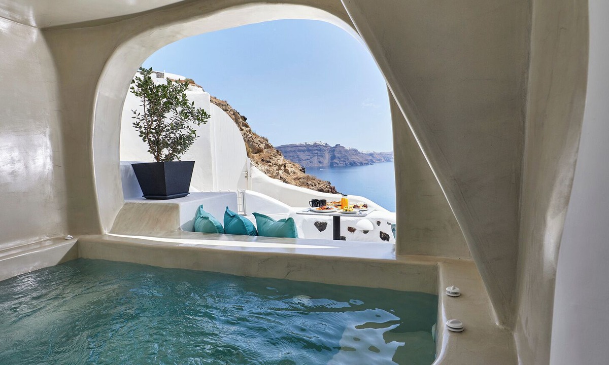 Oia Villa | Blue Art Caves