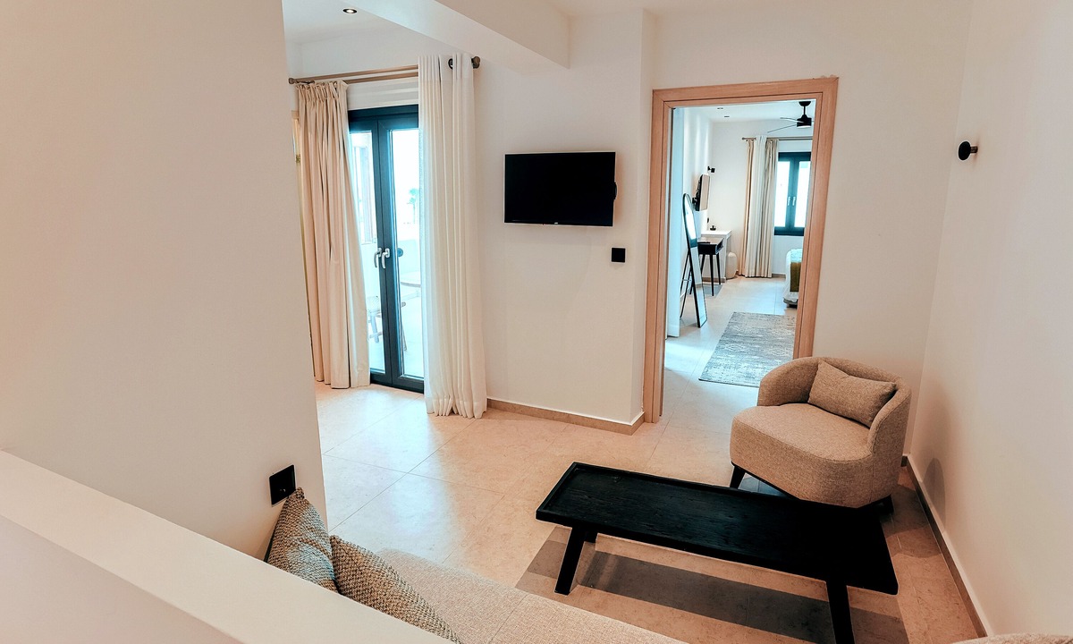 Naousa Apartment | La Maltese Boutique Paros