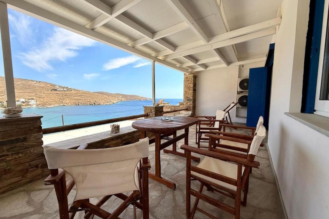 Agios Romanos Apartment | Aegean Big Blue -Rosalie Home