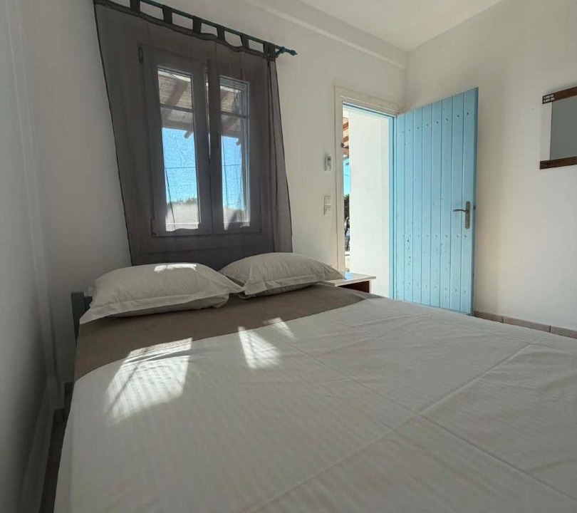 Tourlos Apartment | Lefkanemos
