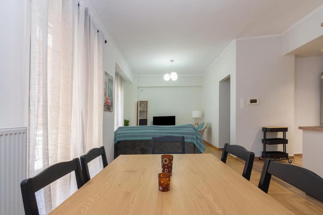 Mets Apartment | Athens Central Apartment With Balcony