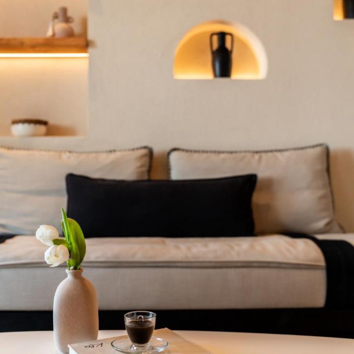 Apollonia Apartment | Captain Zeppos