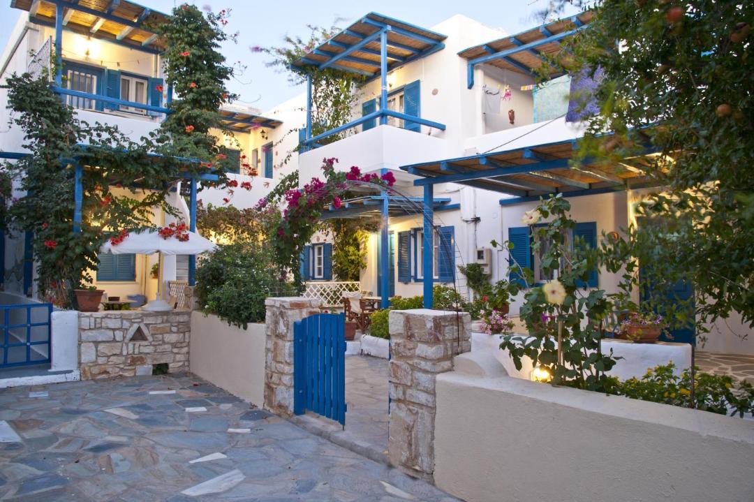 Aliki Apartment | George's beach studios Aliki Paros