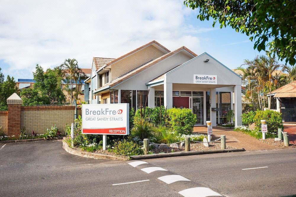 Photo of Buildings in Urangan