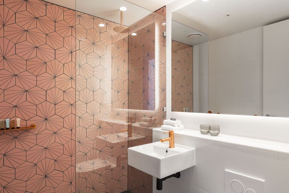 Photo of Bathroom in Mascot