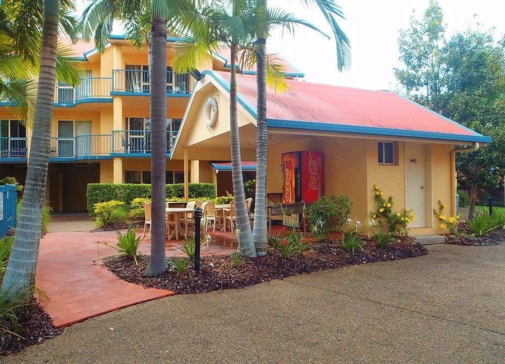 Photo of Buildings in Cannonvale