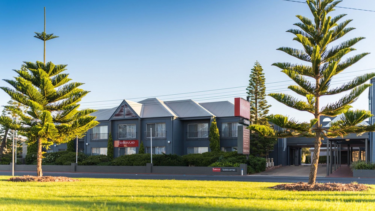 Photo of Buildings in Lakes Entrance