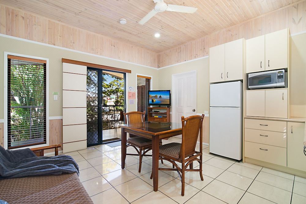 Photo of Livingroom in South Gladstone