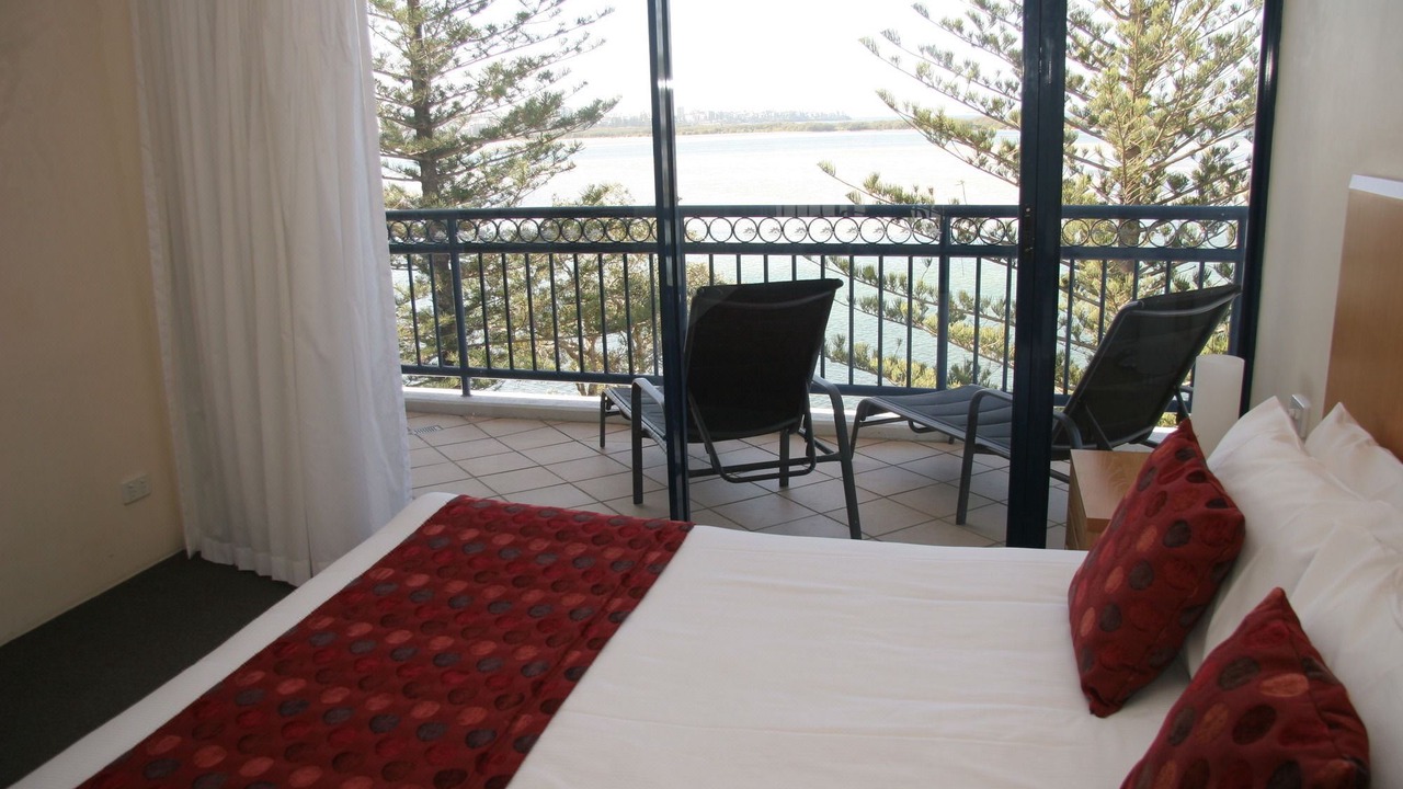 Photo of Bedroom in Golden Beach