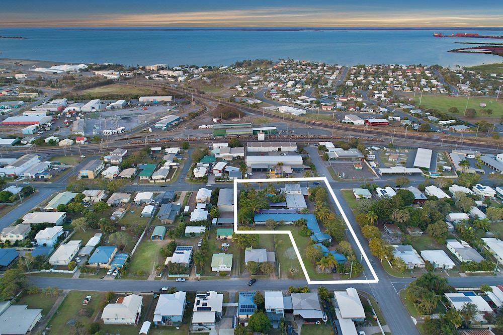 Photo of Buildings in South Gladstone