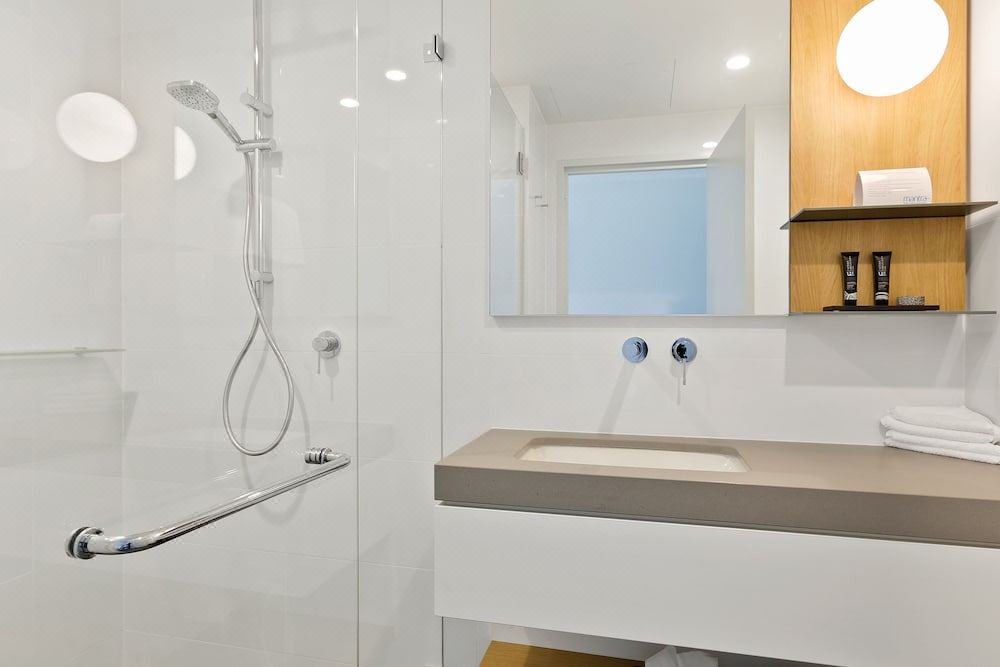 Photo of Bathroom in Mascot