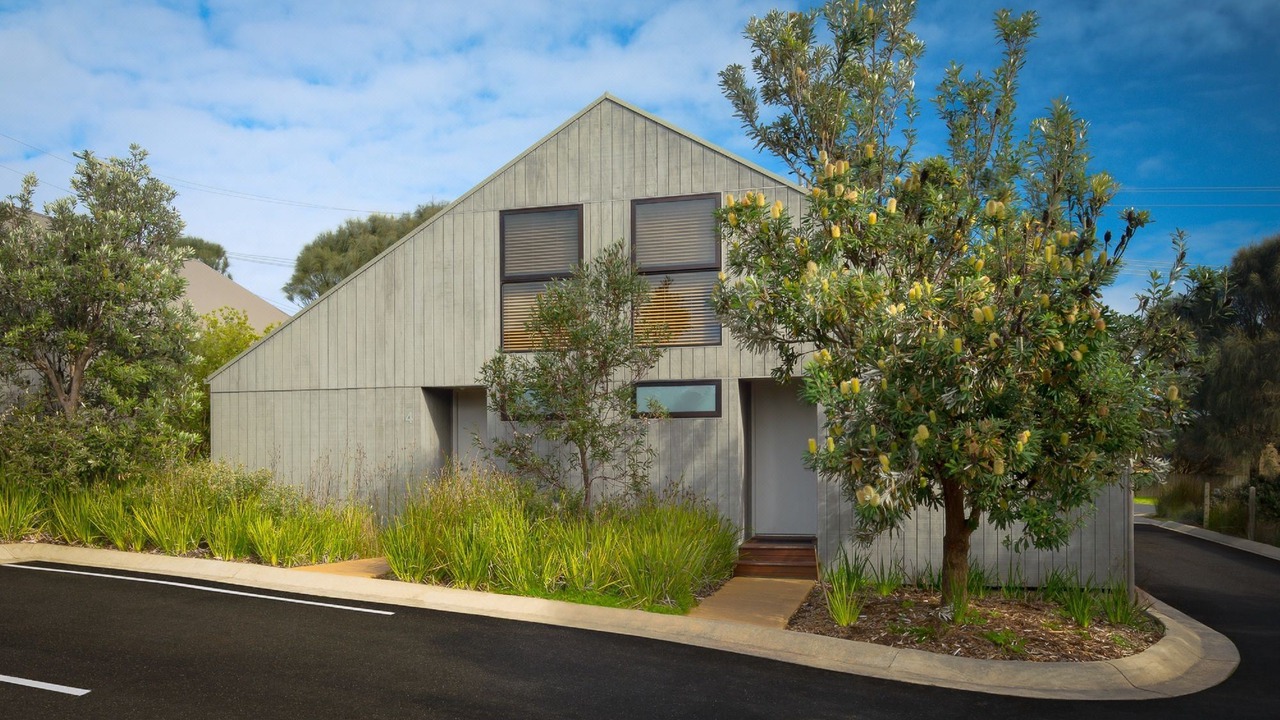 Photo of Buildings in Port Campbell