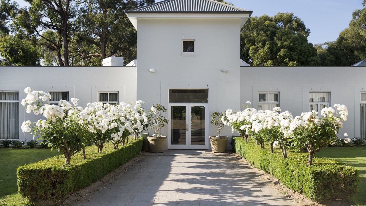 Photo of Buildings in Red Hill
