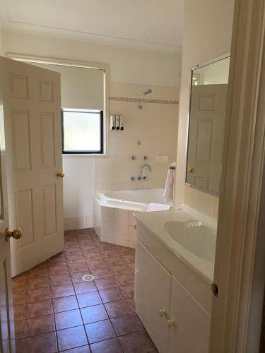 Photo of Bathroom in Pokolbin