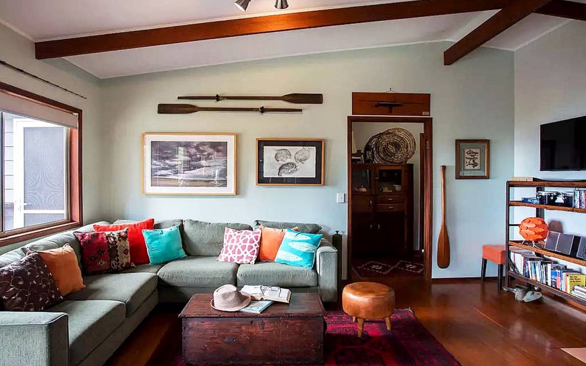 Photo of Livingroom in Whoota