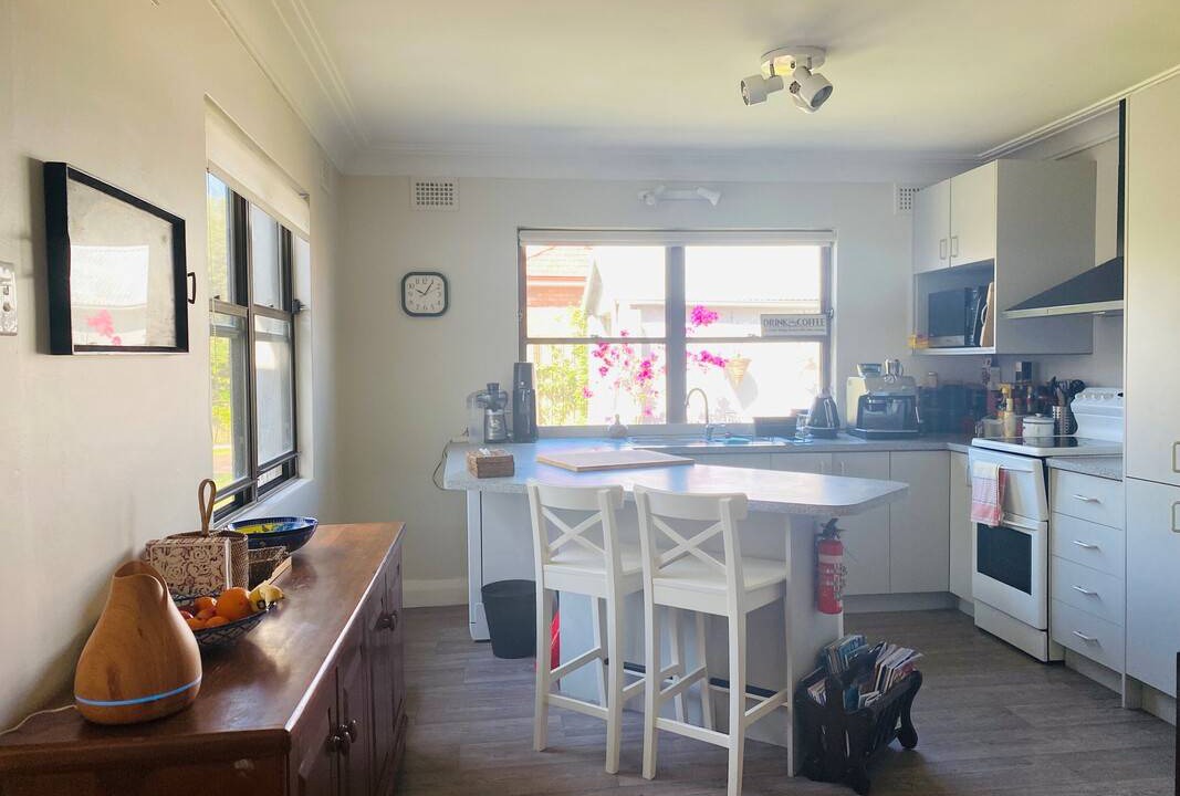Photo of Livingroom in Bardwell Park