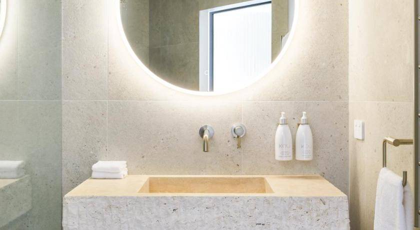 Photo of Bathroom in Mount View