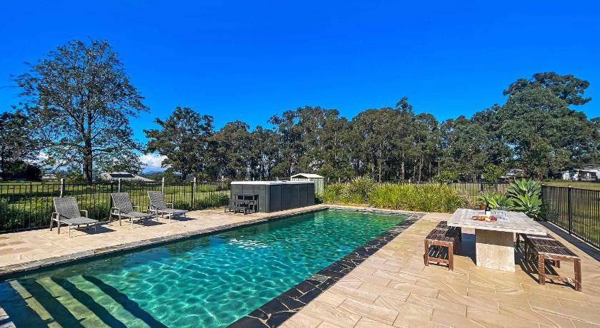 Photo of Others in Bellbird