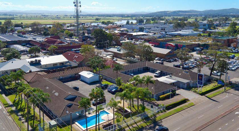 Photo of Buildings in Raymond Terrace
