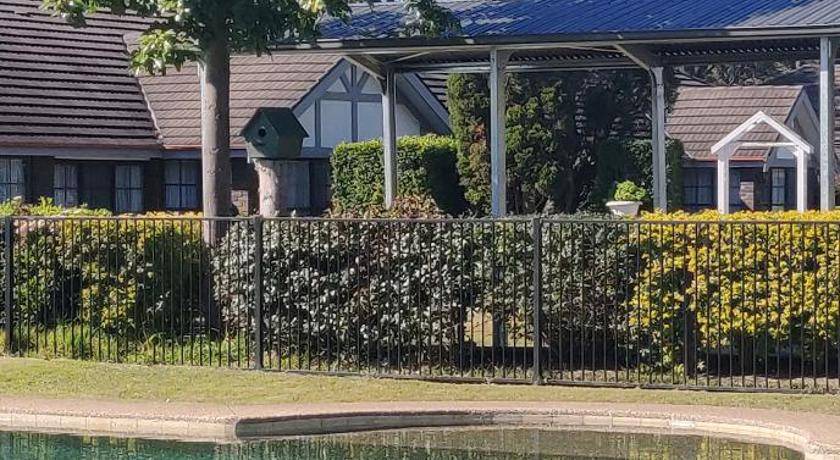 Photo of Others in Heatherbrae