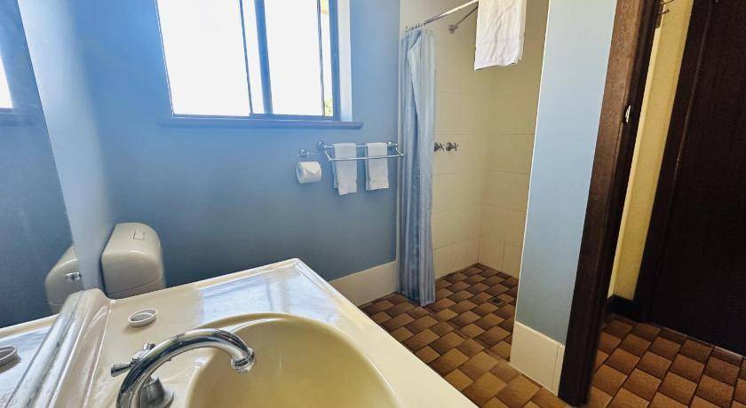 Photo of Bathroom in Rivoli Bay