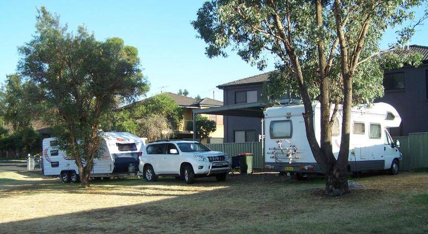 Photo of Others in East Tamworth