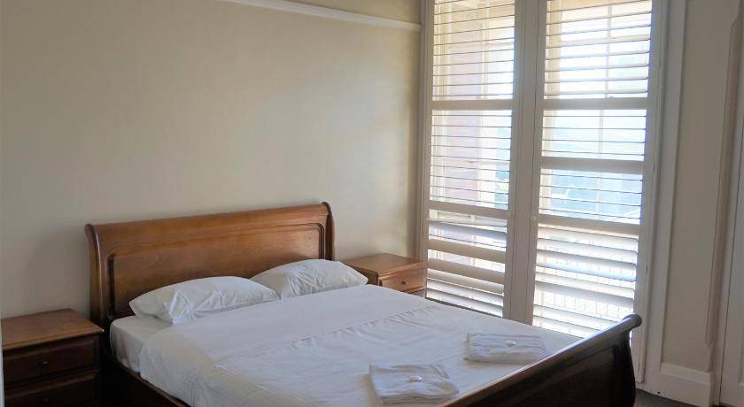 Photo of Bedroom in Mortlake