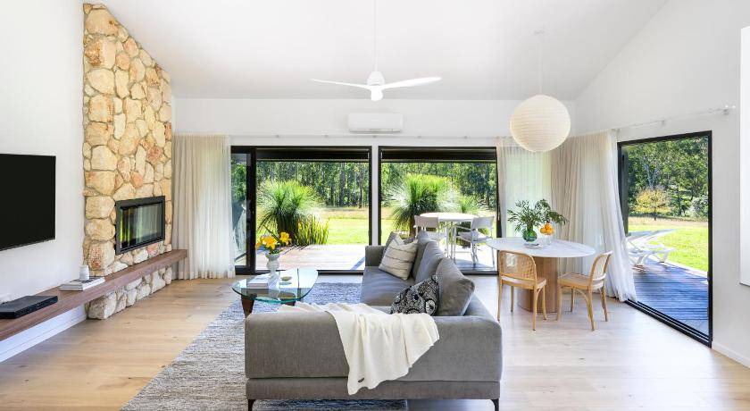 Photo of Livingroom in Mount View