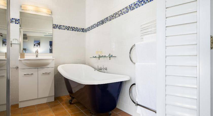 Photo of Bathroom in North Tamborine