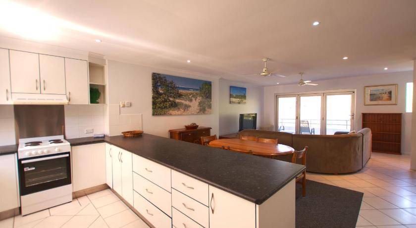 Photo of Livingroom in Moffat Beach