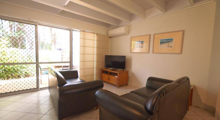 Photo of Livingroom in Moffat Beach
