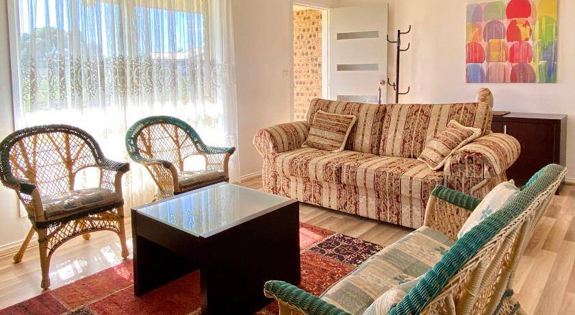 Photo of Livingroom in Oberon