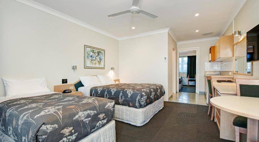 Photo of Others in Raymond Terrace