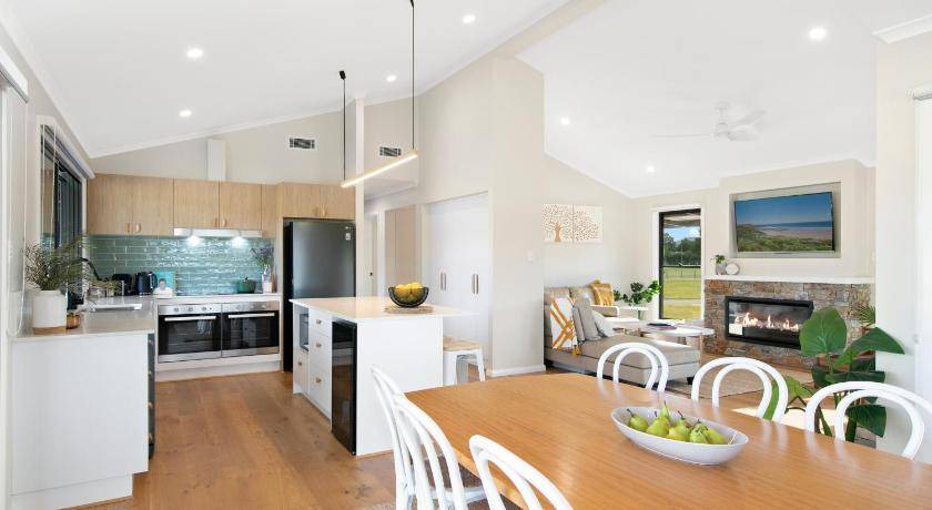 Photo of Kitchen in Broke