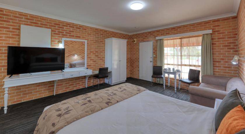 Photo of Others in Cowra