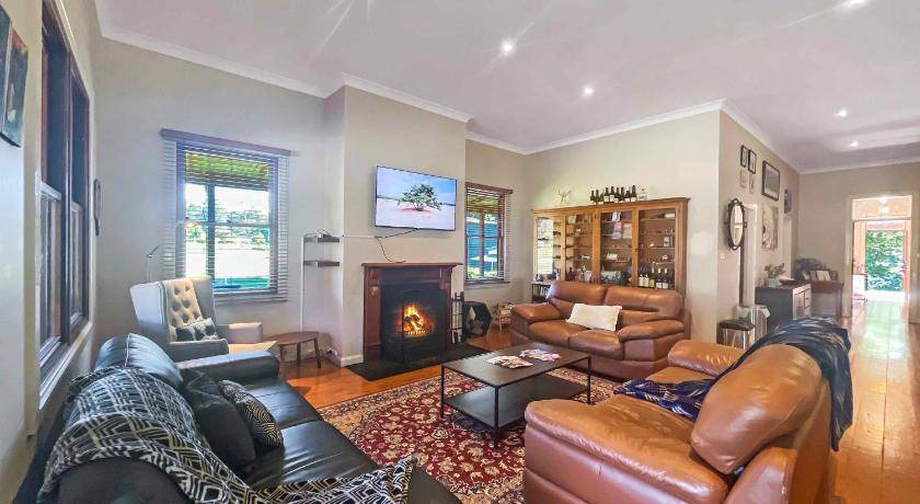 Photo of Others in Bellbird