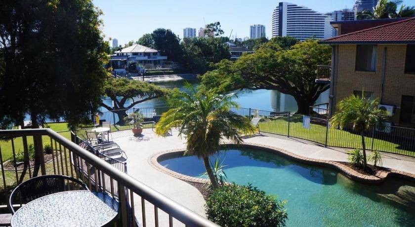 Photo of Others in Broadbeach Waters
