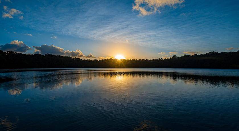 Photo of Others in Lake Eacham