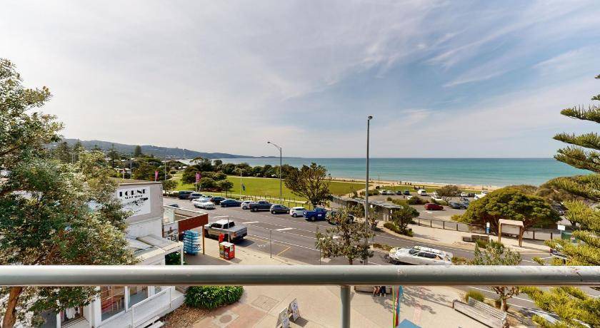 Photo of Others in Lorne