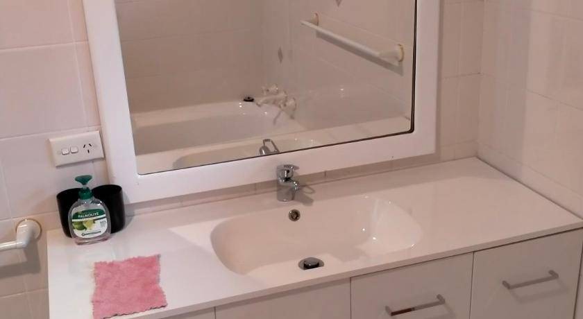 Photo of Bathroom in Kingswood